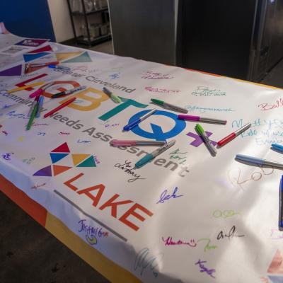 Cleveland: banner with signatures